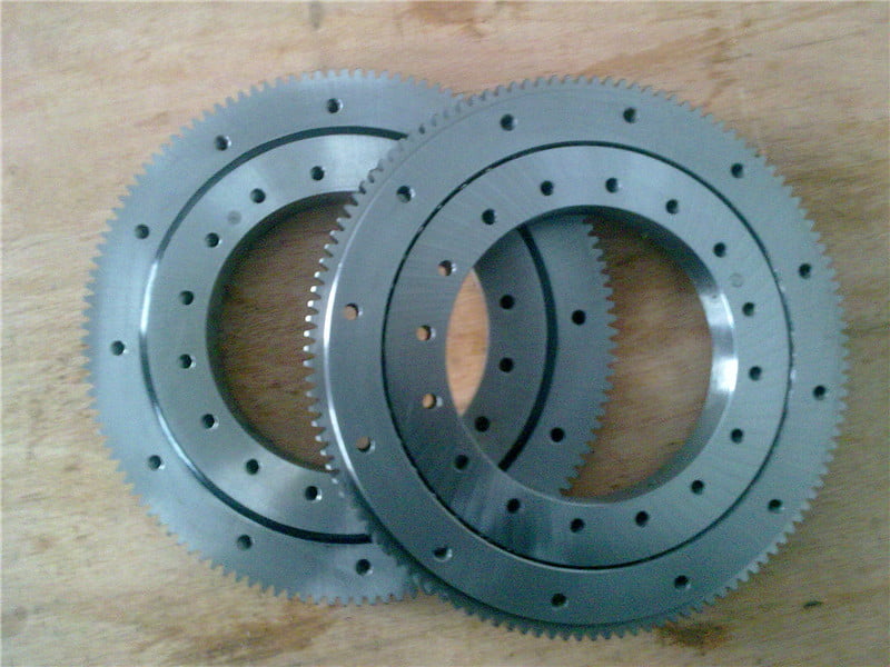 四點(diǎn)接觸球轉(zhuǎn)盤軸承-外齒型